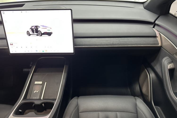 Used ONVO L60 2024 60 kWh Rear-Drive Version Interior 3