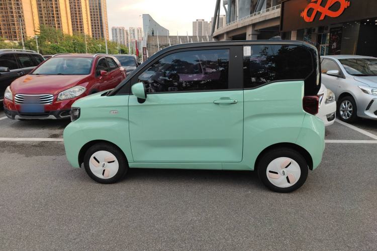 Used Chery QQ Ice Cream 2022 170km Sundae Phosphate Lithium-Ion