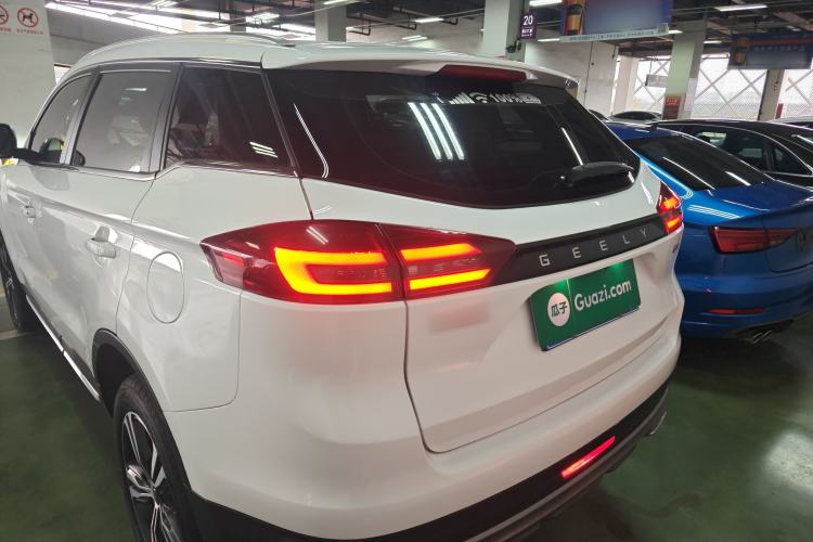 Used Geely Auto Emgrand X7 Sport 2022 1.8TD DCT Zhiya Trim