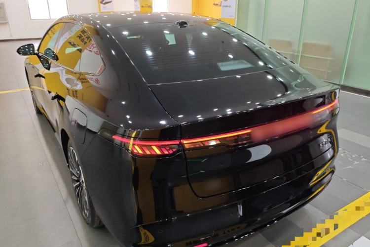 Used Nissan N7 2025 625 Max Rear Left 45 Deg