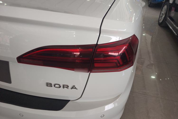Used Volkswagen Bora 2021 1.5L Automatic Comfort Smart Connect Edition Exterior 6