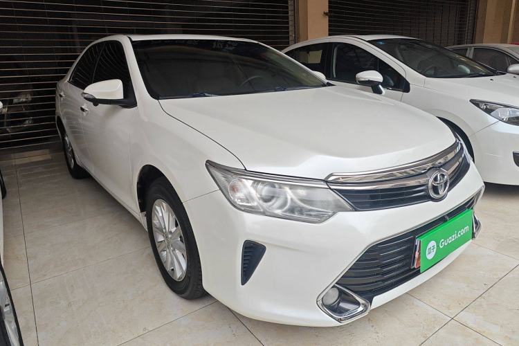 Used Toyota Camry 2016 2.0E 10th Anniversary Elite Edition
