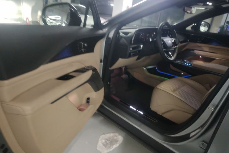 Used Cadillac LYRIQ 2022 Four-Wheel-Drive High-Performance Deluxe Edition