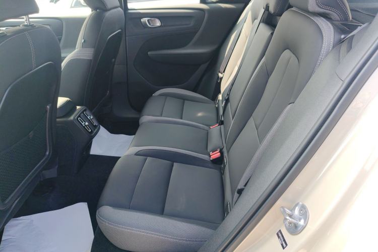 Used Volvo XC40 2024 B3 Zhiyuan Luxury Edition Left Rear Seat