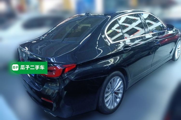 Used BMW 5 Series 2021 Updated Version 525Li Luxury Package Rear Right 45 Deg