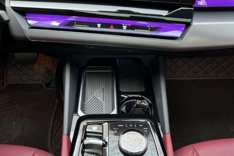 Used BMW 5 Series 2024 530Li Leading Model M Sport Package Interior 6