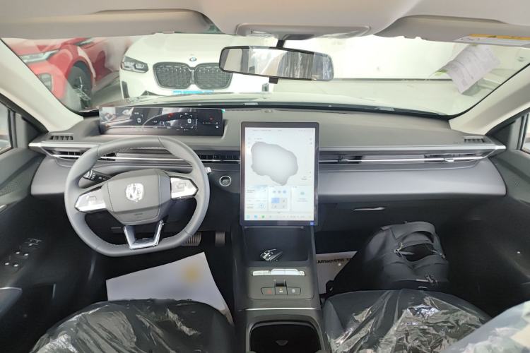 Used CHANGAN Eado PHEV 2025 Smart New Blue Whale 145KM High-Energy Edition
