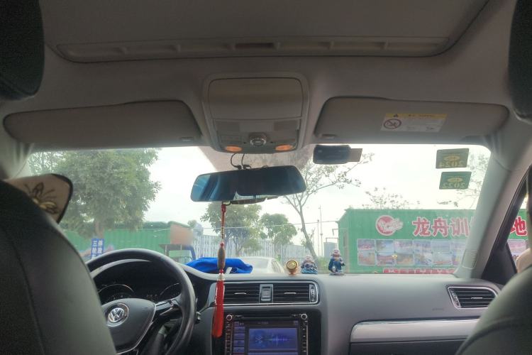 Used Volkswagen Sagitar 2015 1.6L Automatic Comfort Model