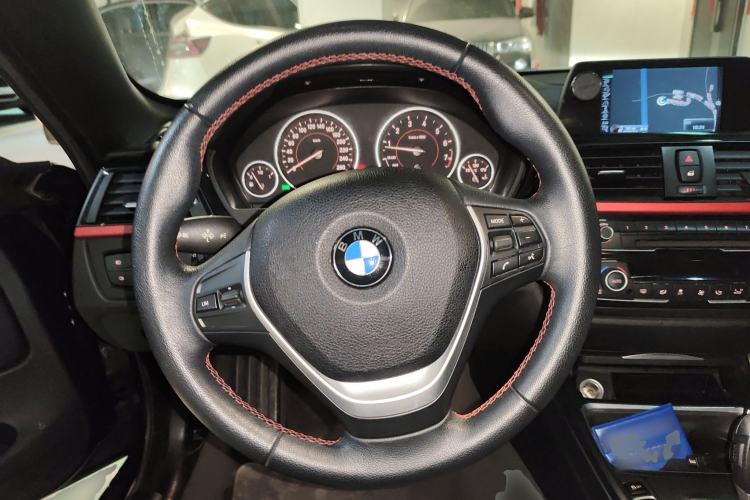 Used BMW 4 Series 2014 420i Convertible Sports Design Package Steering Wheel