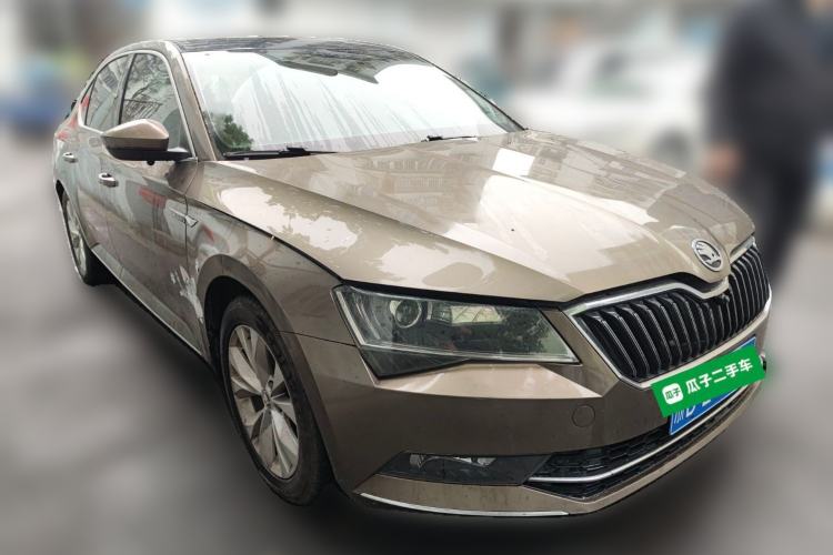 Used Skoda Superb 2018 TSI280 DSG Comfort Edition China V Standard Front Right 45 Deg