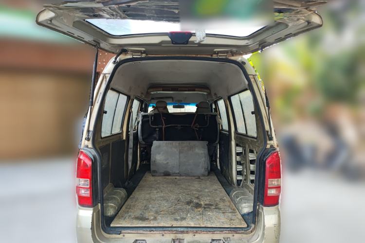 Used Dongfeng Xiaokang K07S 2015 1.2L Practical Version DK12-05 Trunk