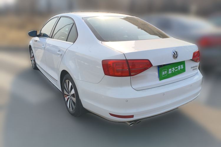 Used Volkswagen Sagitar 2015 230TSI Automatic Luxury Model Rear Left 45 Deg