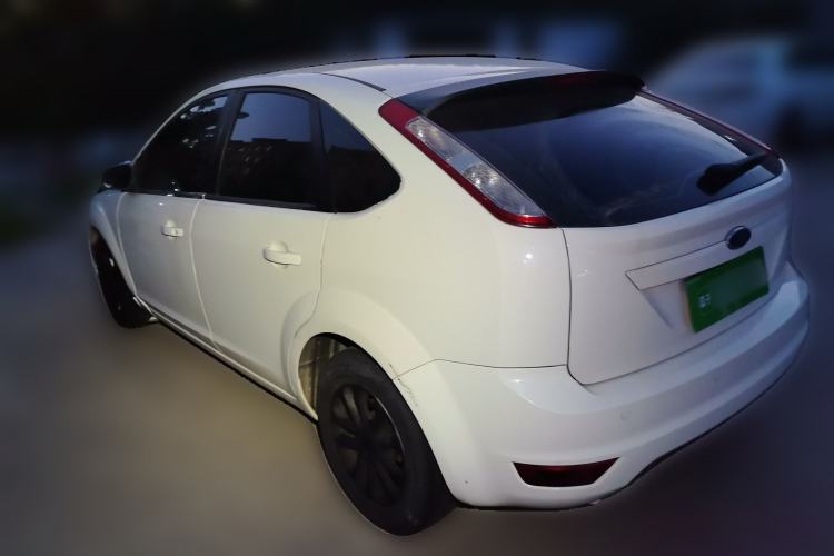 Used Ford Focus 2013 Hatchback Classic 1.8L Automatic Base Model
