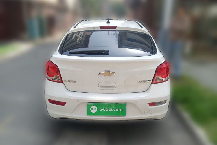 Used Chevrolet Cruze 2013 Hatchback 1.6L Manual Luxury Model Rear