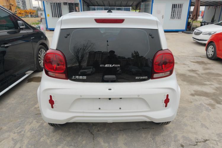 Used Roewe Clever 2021 302 km New Four-Seater Super-Efficient Version
