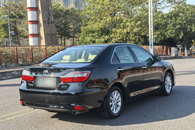 Used Toyota Camry 2015 2.0G Premier Edition