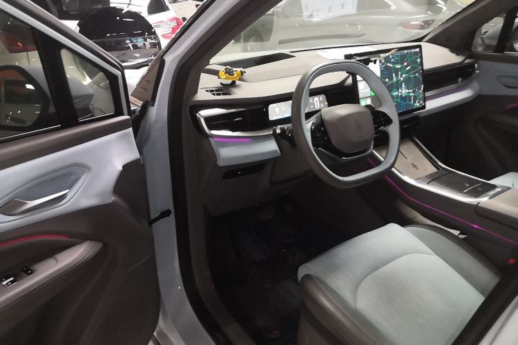 Used Livan Livan 7 2023 605km Hunter Light