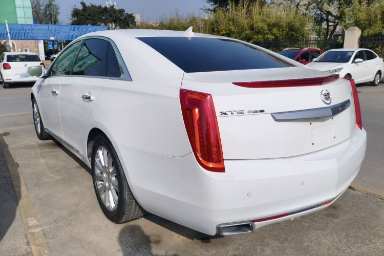Used Cadillac XTS 2014 28T Luxury Model
