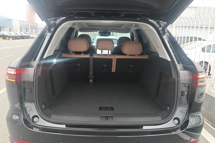 Used Chery Tiggo 8 L 2025 Model 2.0T Two-Wheel Drive Changhong Edition—5 Seaters
