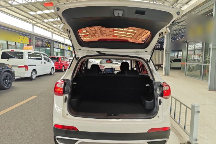 Used Baojun 510 2017 1.5L manual Comfort trim
