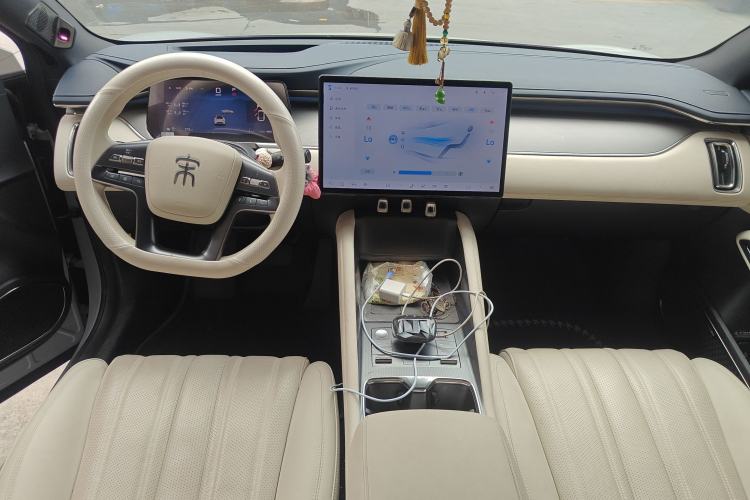 Used BYD Song L EV 2024 662 km Excellence Version Center Console