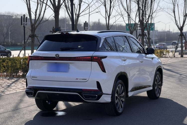 Used Changan CS75 PLUS 2024 3rd Generation Champion Edition 1.5T Intelligent Drive Dynamic Model