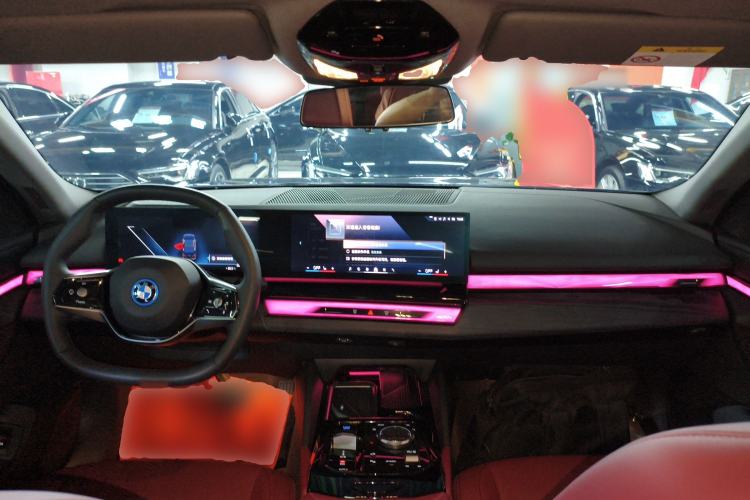 Used BMW i5 2024 eDrive 35L Luxury Package
