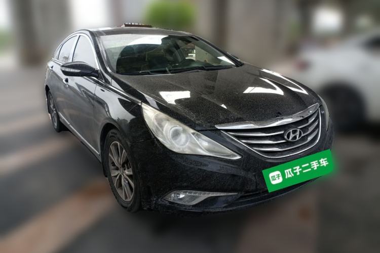 Used Hyundai Sonata 2014 2.4L Automatic Leading Edition China IV Standard Front Right 45 Deg