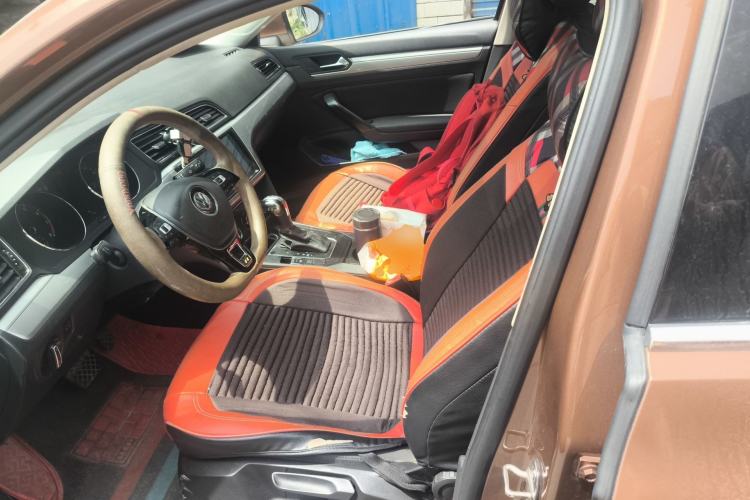 Used Volkswagen Lamando 2018 230TSI DSG Fashion Edition Left Front Seat