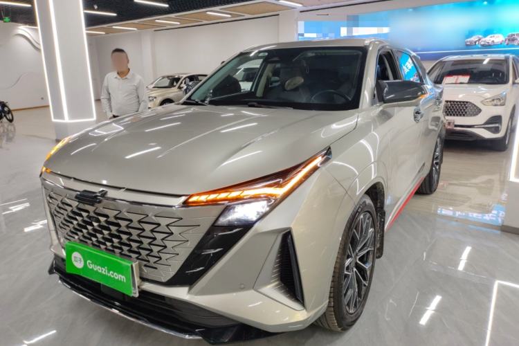 Used CHANGAN OSHAN Z6 2023 Blue Whale 1.5T DCT Smart Edition