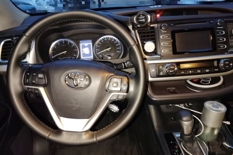 Used Toyota Highlander 2018 2.0T Four-Wheel Drive Luxury Version 7 Seats China VI Standard