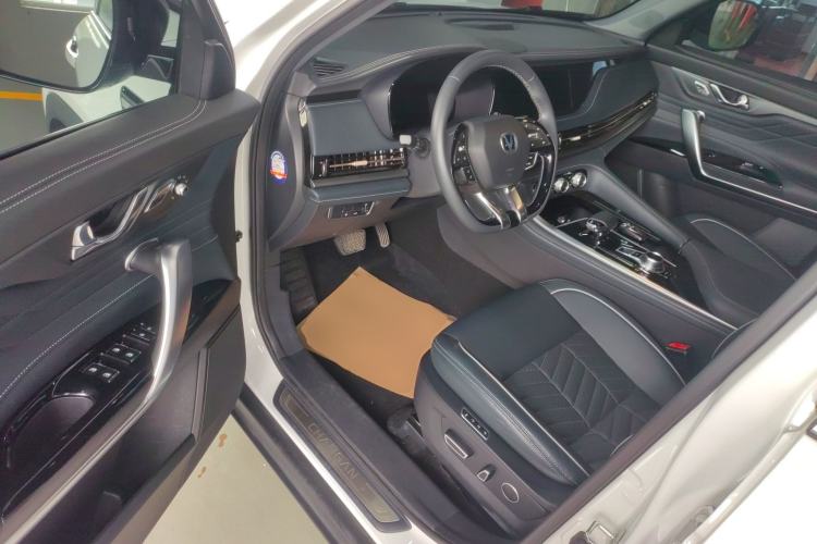 Used CHANGAN CS95 2023 2.0T All-Wheel Drive Premium PLUS
