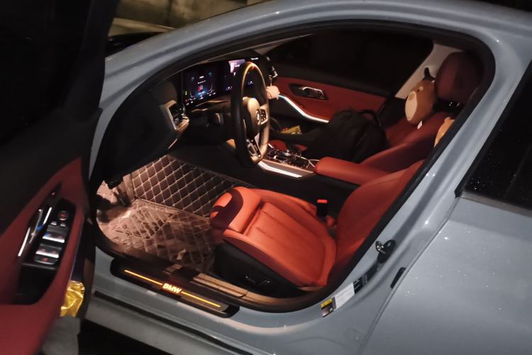 Used BMW i3 2025 eDrive 35 L Driver Seat