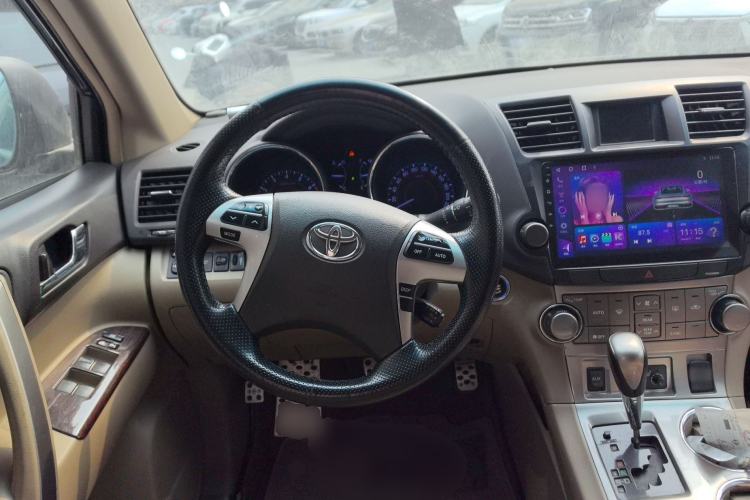 Used Toyota Highlander 2013 2.7L Two-Wheel Drive 7-Seater Zijin Edition
