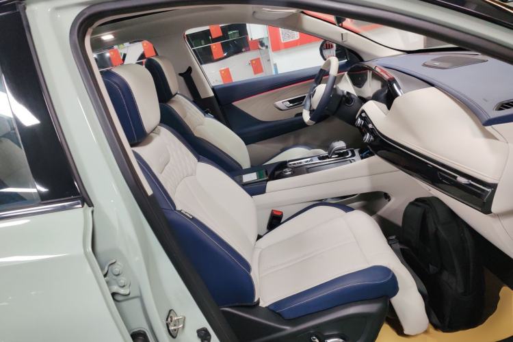 Used Dongfeng Aeolus Huge 2022 Mach Power 1.5T Dare-to-Love Edition
