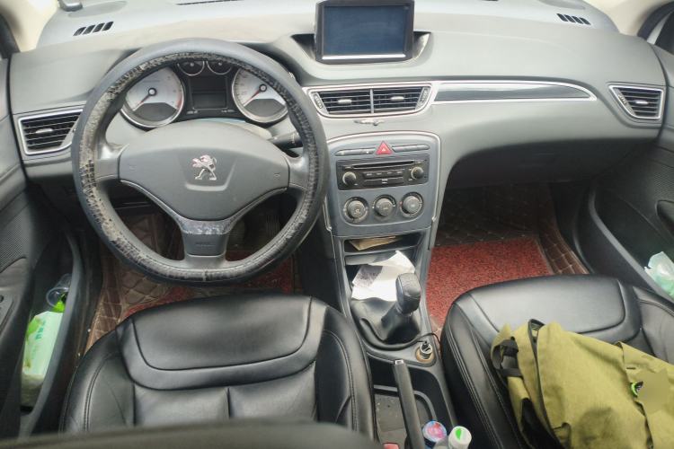 Used Peugeot 308 2014 Enjoy Edition Classic 1.6L Manual YouShang Model Center Console