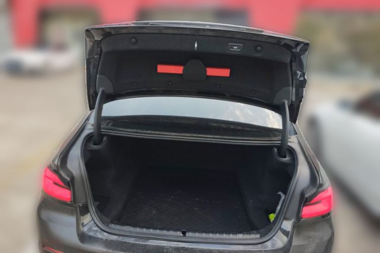 Used BMW 5 Series 2021 525Li Luxury Package Trunk