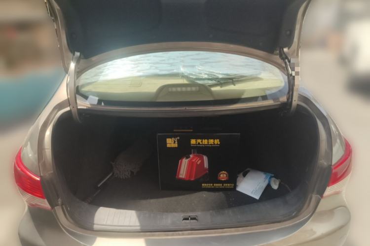 Used Nissan Sylphy 2012 Classic 1.6XE Automatic Comfort Edition Trunk