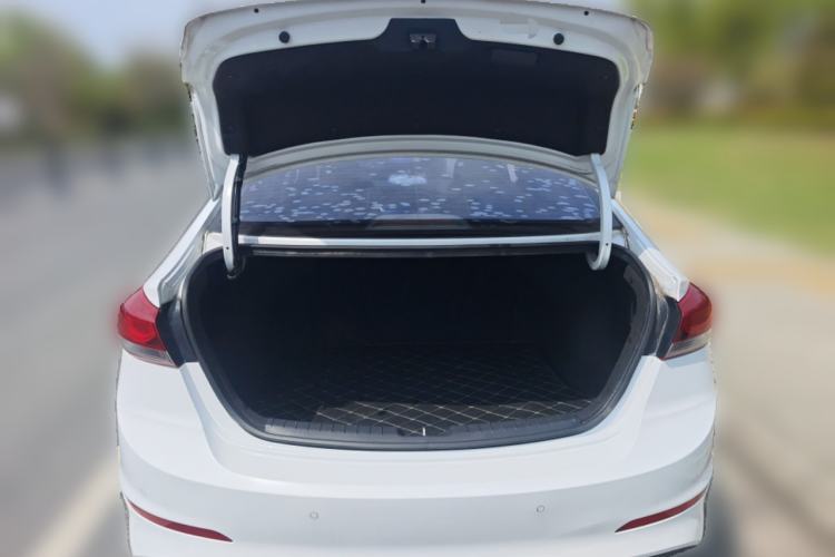 Used Hyundai Elantra (6th Generation / Lingdong) 2016 1.6L Automatic ZhiXuan – Elite Version Trunk