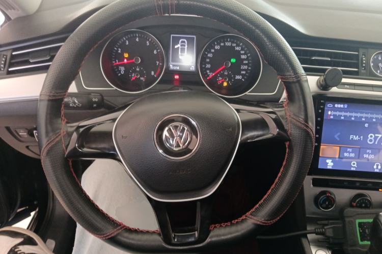 Used Volkswagen Magotan 2018 280TSI DSG Comfort Model