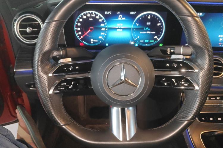 Used Mercedes-Benz E-Class 2021 E 260 Stylish Sports Edition Steering Wheel