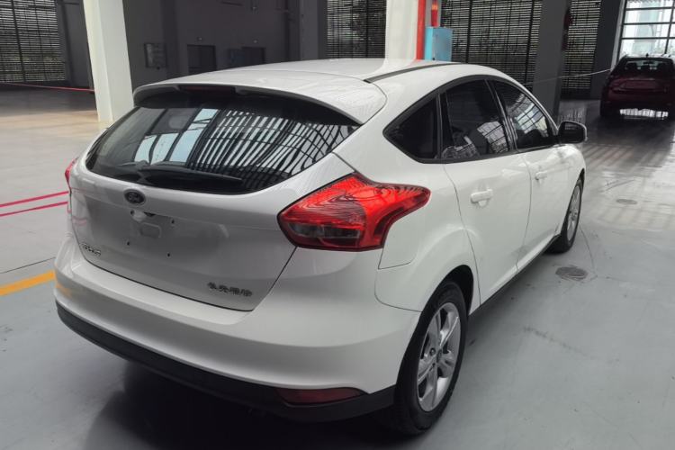 Used Ford Focus 2017 Hatchback 1.6L Automatic Comfort Plus SmartDrive Edition
