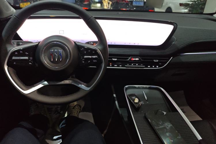 Used Buick LaCrosse 2025 28T Platinum Edition