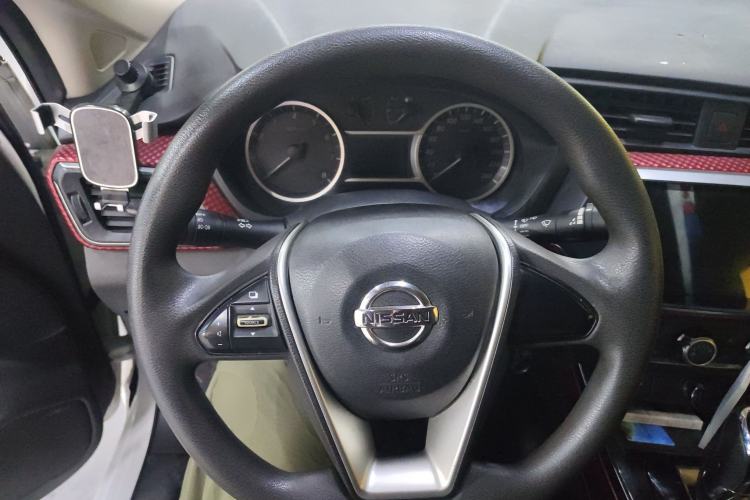 Used Nissan Lannia 2016 1.6L CVT Cool Edition
