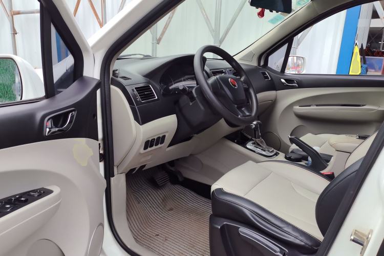 Used FORTHING Joyear XV 2016 1.6L CVT Comfort Model Driver Seat