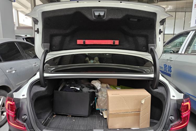 Used Volvo S60 New Energy 2023 T8 All-Wheel Drive Long-Range Luxury Sport Edition