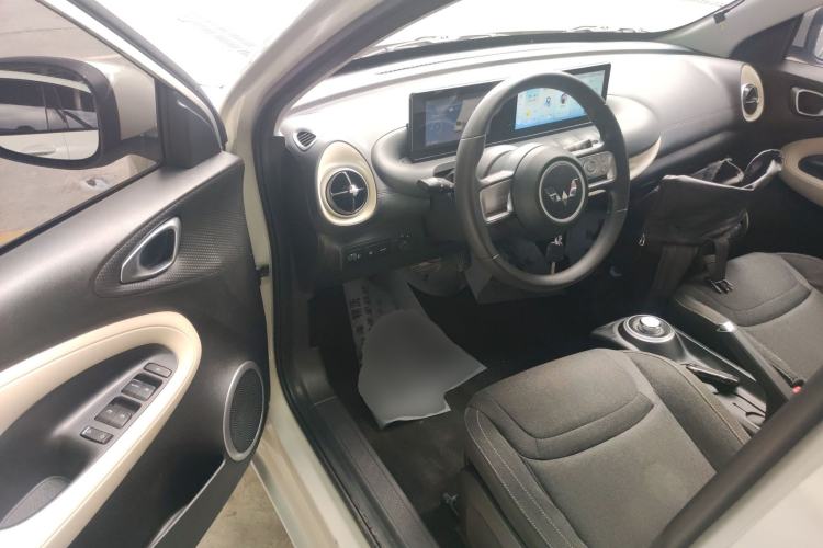 Used Wuling Bingo 2023 333 km Lingxi Connected Version
