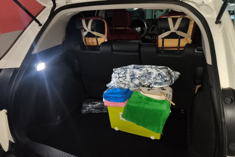 Used Honda Vezel 2020 1.5L CVT Pioneer Edition Trunk