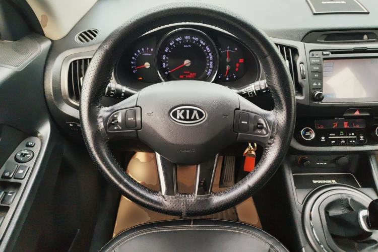 Used Kia Sportage R 2012 2.0L Manual Two-Wheel Drive GLS Steering Wheel