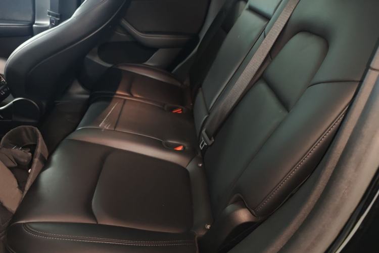 Used Tesla Model Y 2023 Rear-Wheel-Drive Version Left Rear Seat